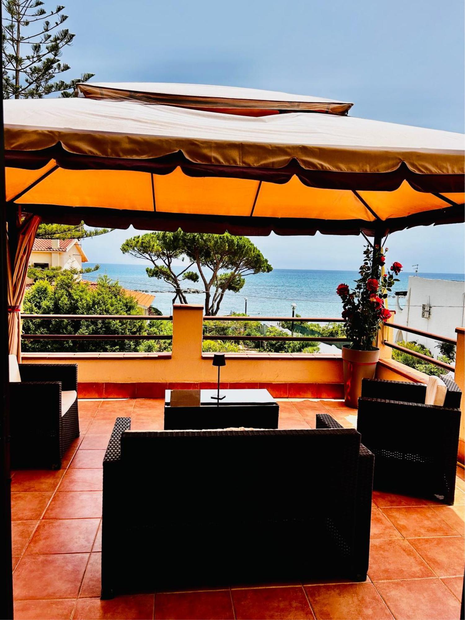 Villa Ro Porto Columbu - Perd'E Sali Εξωτερικό φωτογραφία